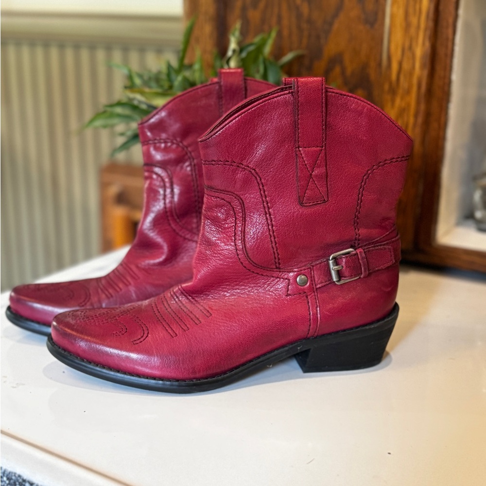 Cowboy Western Style Booties rose red pink 7 new without box
